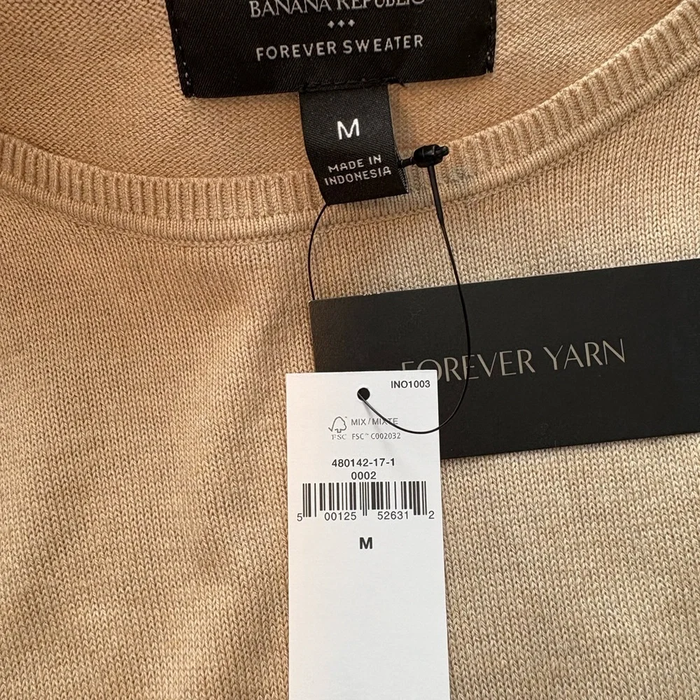 Banana Republic Factory Beige Crew Neck Sweater - Picture 1 of 7